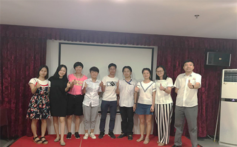  通發(fā)激光的家人們和各位美女初次見面！